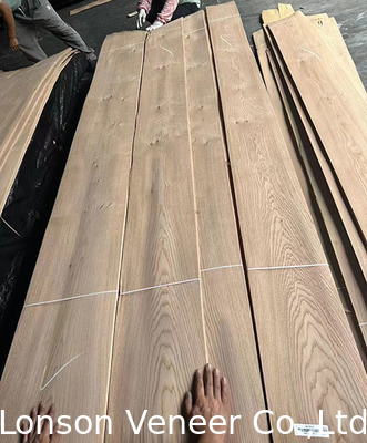 0.5mm Knotty Grade White Oak Wood Veneer для дверей мебели в ретро стиле